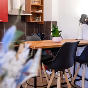 https://castle-flat-in-centre.hotels-in-ljubljana.com