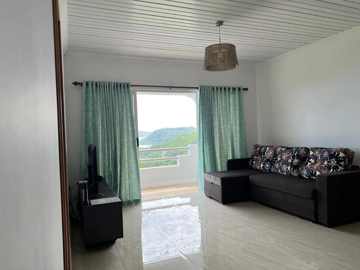 Western Ocean Breeze Self Catering Victoria