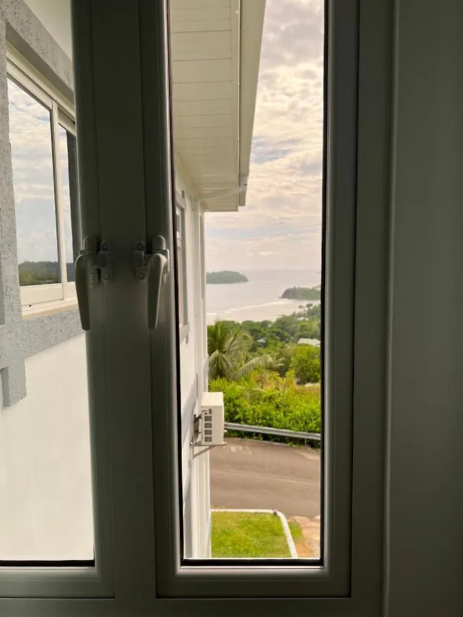 Apartment Western Ocean Breeze Self Catering Victoria