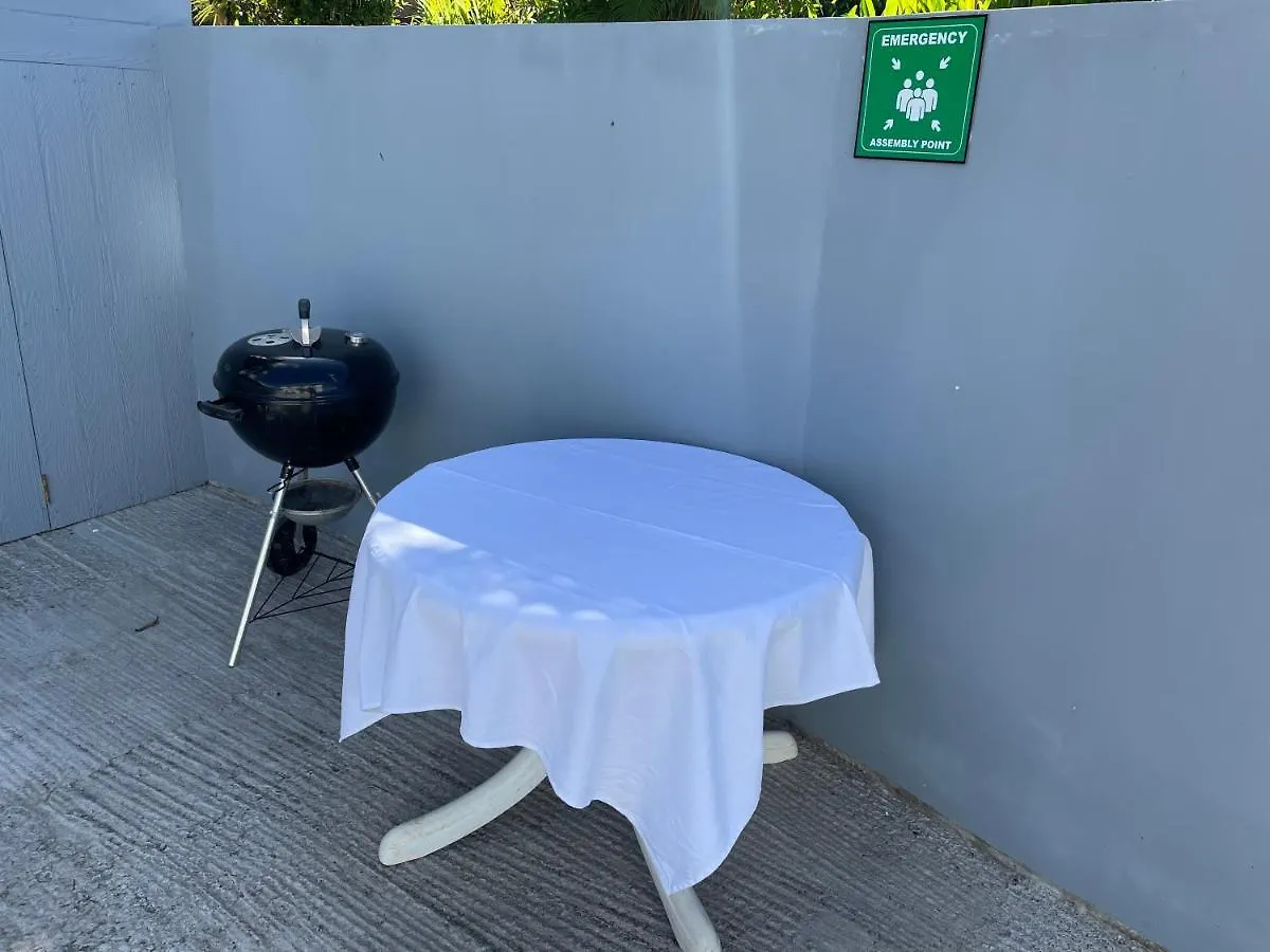 Western Ocean Breeze Self Catering Victoria Apartment